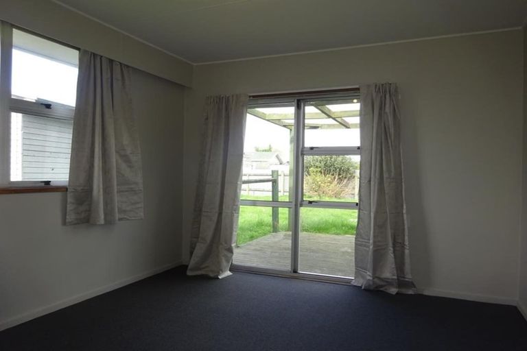 Photo of property in 813 Huia Street, Camberley, Hastings, 4120