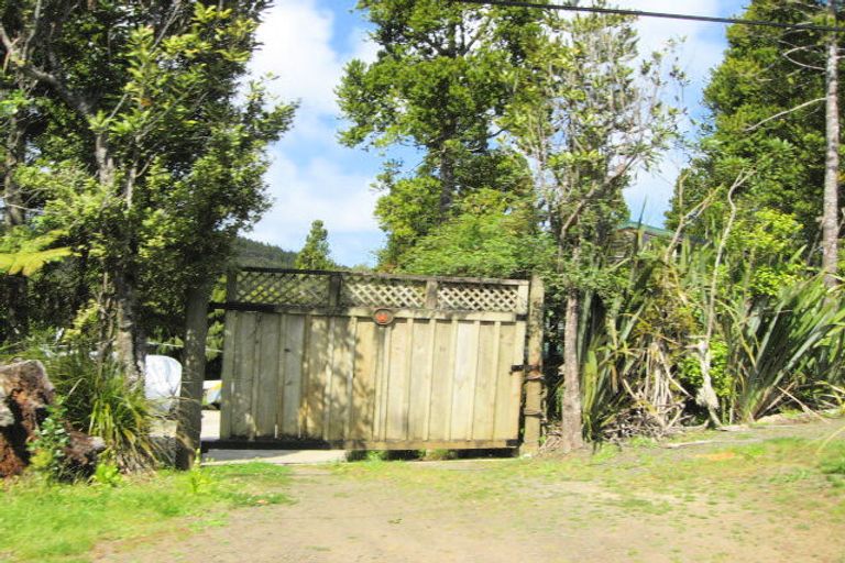 Photo of property in 14 Te Aute Ridge Road, Waitakere, Henderson, 0781