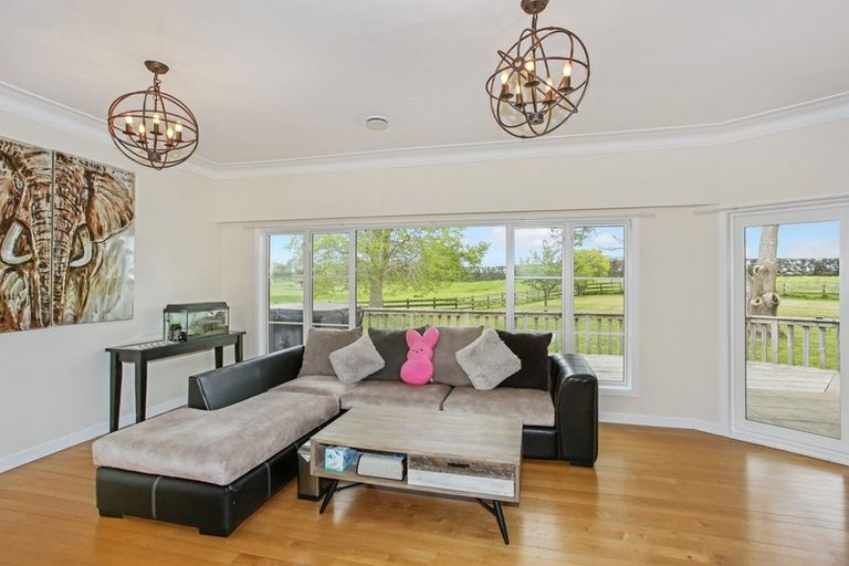 Photo of property in 15 Brian Wood Lane, Karaka, Papakura, 2580