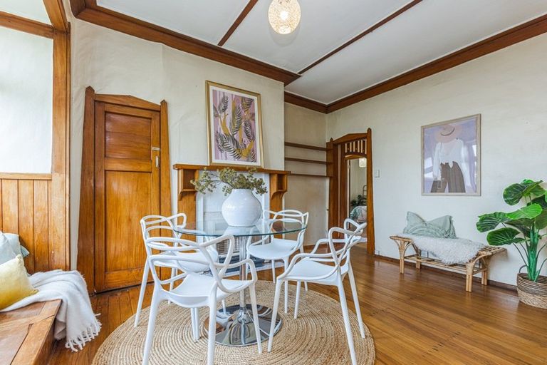 Photo of property in 2 Devon Road, Springvale, Whanganui, 4501