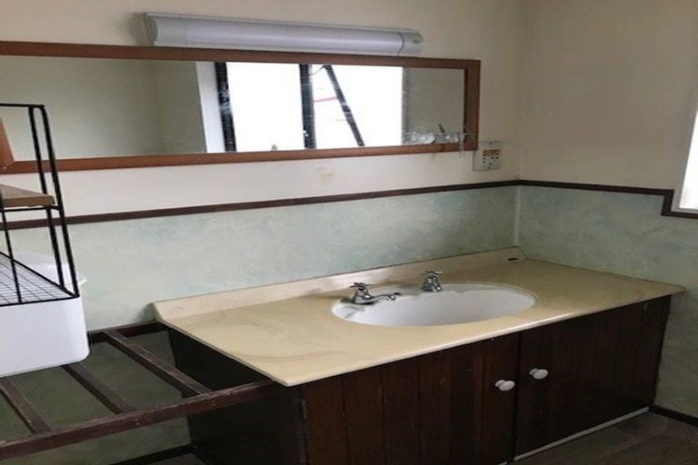 Photo of property in 23 Elmwood Crescent, Pukete, Hamilton, 3200