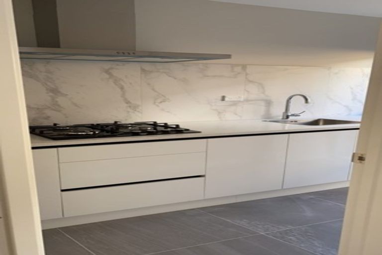 Photo of property in 10 Han Court, Glen Eden, Auckland, 0602