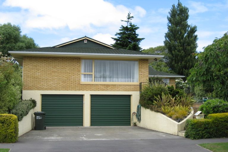 Photo of property in 29 Highfield Place, Avonhead, Christchurch, 8042