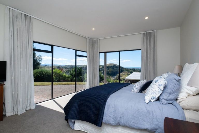 Photo of property in 124 Puketapu Road, Taradale, Napier, 4112