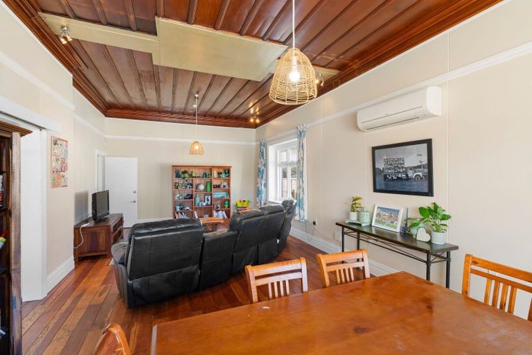 Photo of property in 14 Russell Street, Foxton, 4814