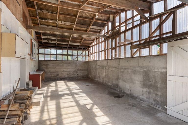 Photo of property in 51 Wairau Road, Picton, 7220