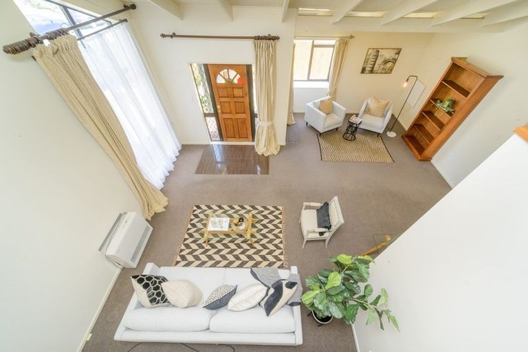 Photo of property in 42a Clifton Terrace, Fitzherbert, Palmerston North, 4410