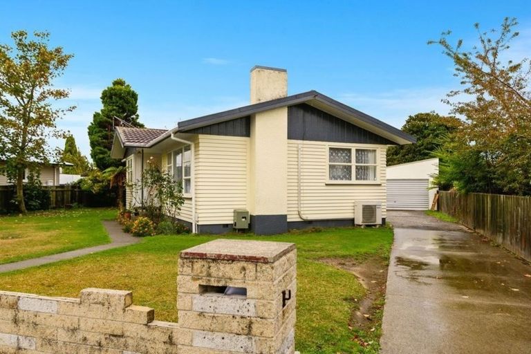 Photo of property in 14 Compton Street, Fenton Park, Rotorua, 3010