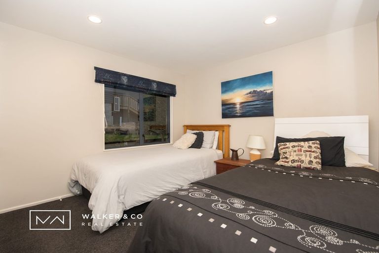 Photo of property in 8 Tuhua Lane, Brown Owl, Upper Hutt, 5018