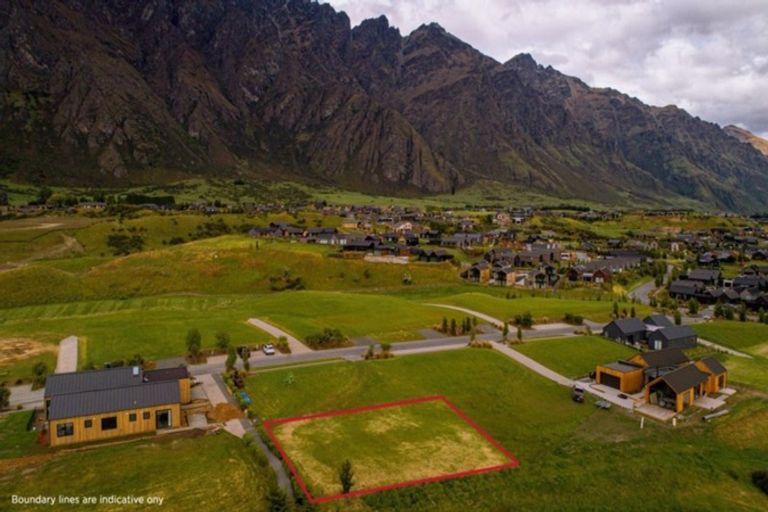 Photo of property in 19 Cunninghams Drive, Jacks Point, Queenstown, 9371