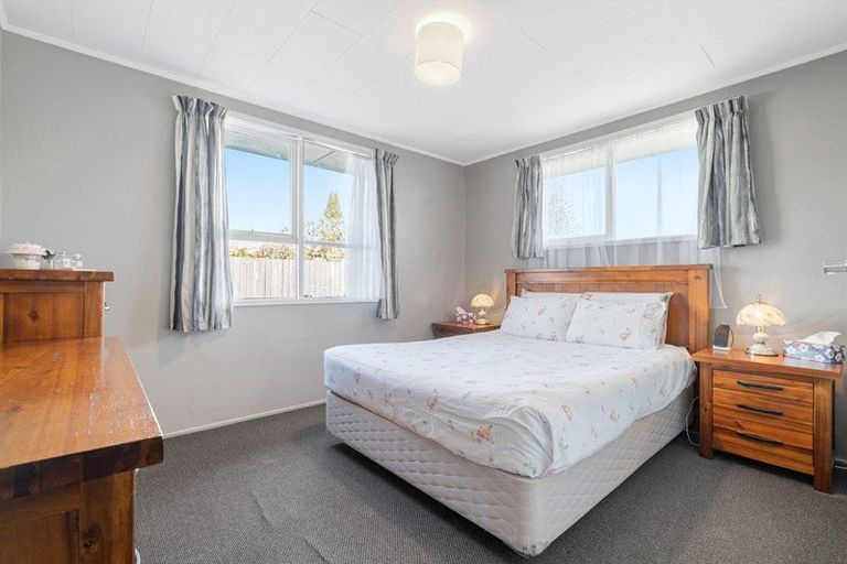 Photo of property in 34 Cramond Drive, Mangere East, Auckland, 2024