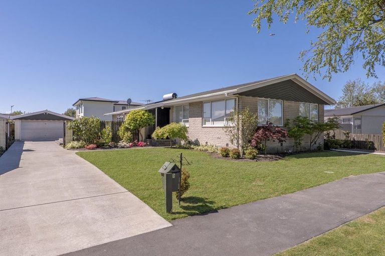 Photo of property in 5 Royleen Street, Casebrook, Christchurch, 8051