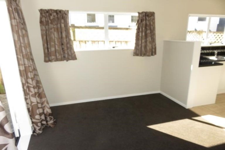 Photo of property in 15b Raine Street, Karori, Wellington, 6012