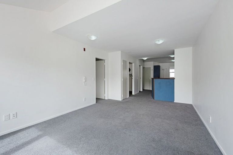 Photo of property in Luxford Villas, 304/72 Herald Street, Berhampore, Wellington, 6023
