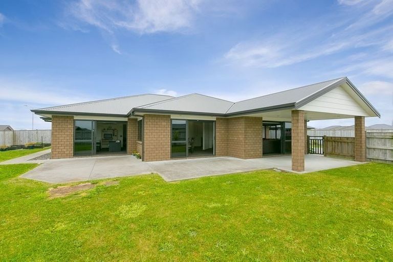 Photo of property in 1 Rawiri Drive, Bell Block, New Plymouth, 4312