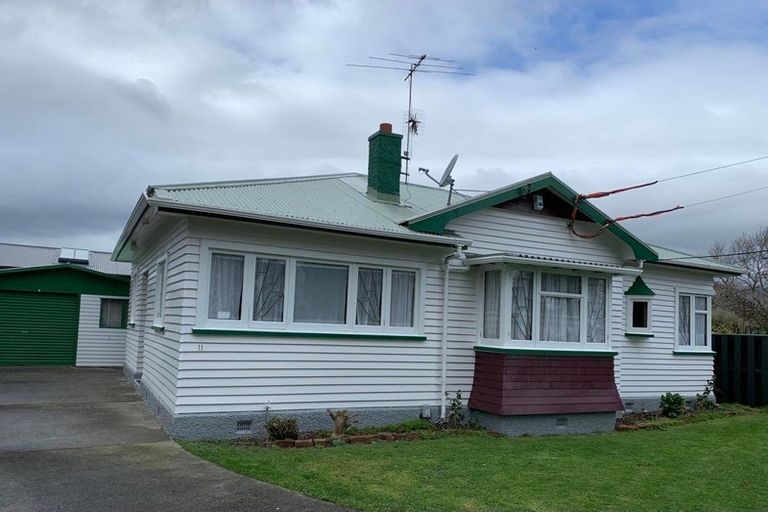 Photo of property in 11 Beaumont Avenue, Alicetown, Lower Hutt, 5010