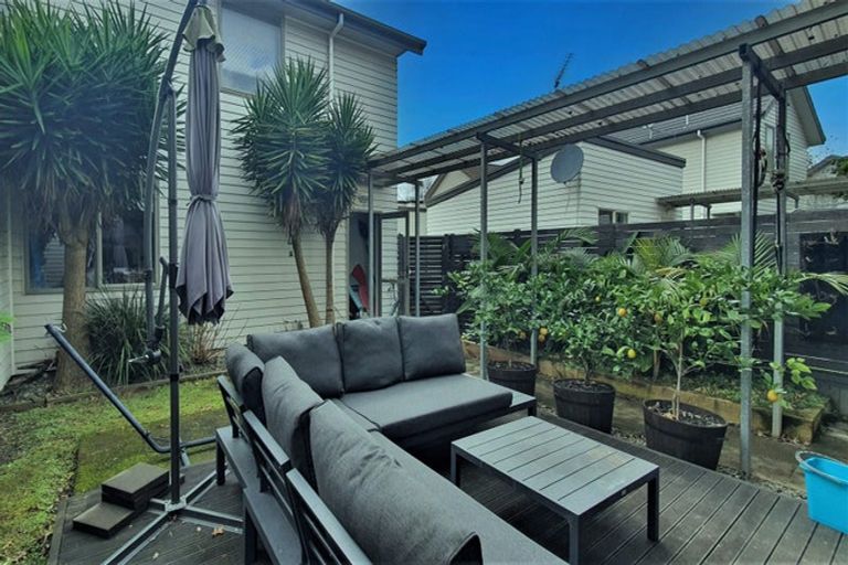 Photo of property in 63 Bruce Pulman Drive, Takanini, 2112