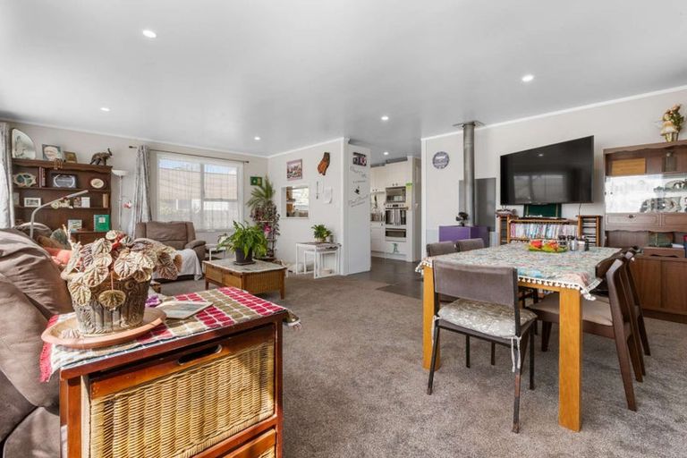 Photo of property in 55 Kawaha Point Road, Kawaha Point, Rotorua, 3010