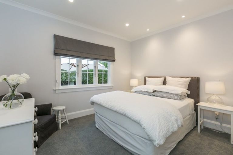 Photo of property in 9 Gillean Street, Havelock North, 4130