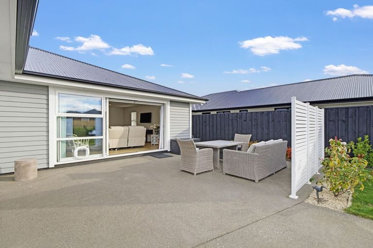 Photo of property in 9 Cam Mill Place, Rangiora, 7400