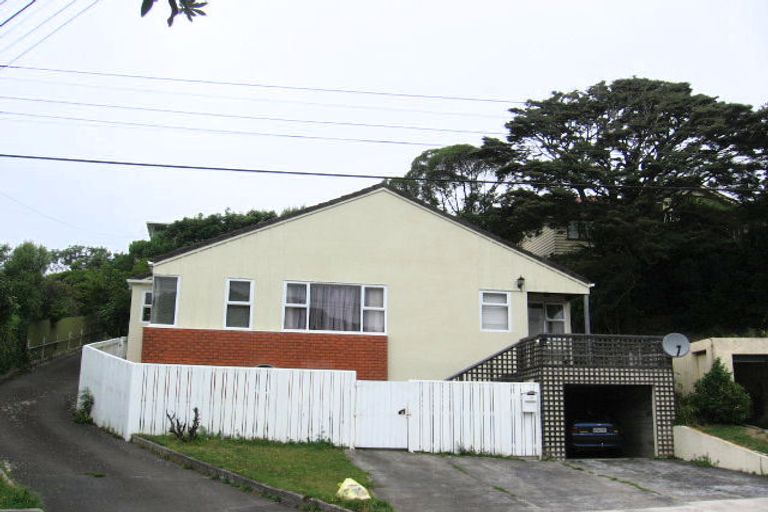 Photo of property in 15 Agra Crescent, Khandallah, Wellington, 6035
