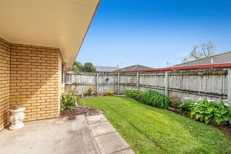 Photo of property in 5 Pengelly Place, Parakai, 0830