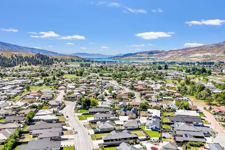 Photo of property in 15 Hosking Drive, Cromwell, 9310