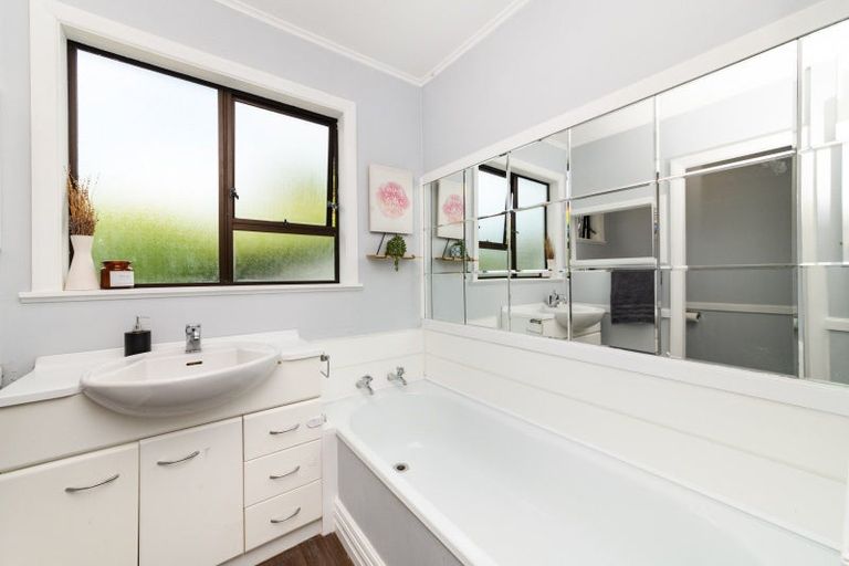 Photo of property in 85 Highbury Avenue, Highbury, Palmerston North, 4412