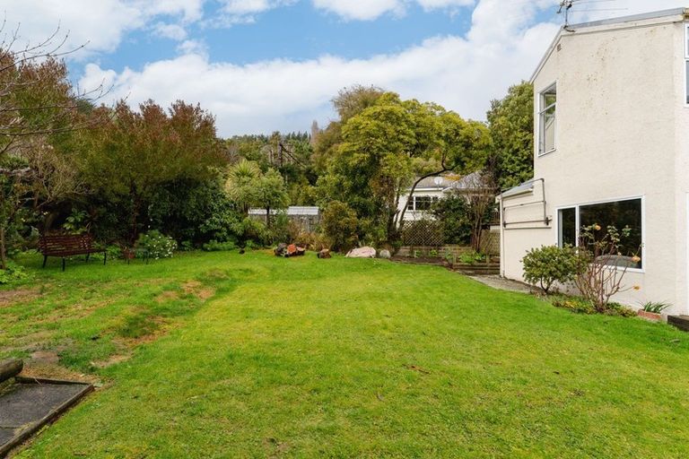 Photo of property in 6 Rosehill Road, Macandrew Bay, Dunedin, 9077