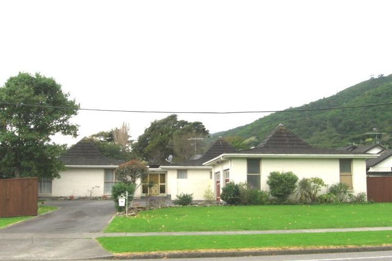 Photo of property in 43 Elizabeth Street, Waikanae, 5036