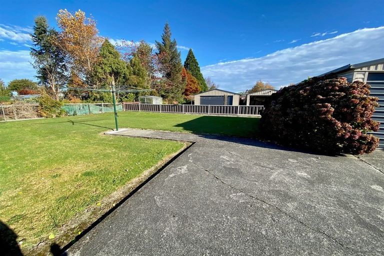 Photo of property in 17 Crossleigh Crescent, Balclutha, 9230