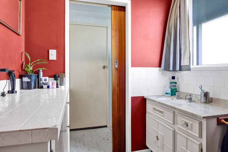 Photo of property in 1634 Mountain Road, Inglewood, 4386