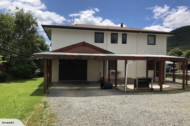 Photo of property in 11 Turners Road, Waikawa, Picton, 7220