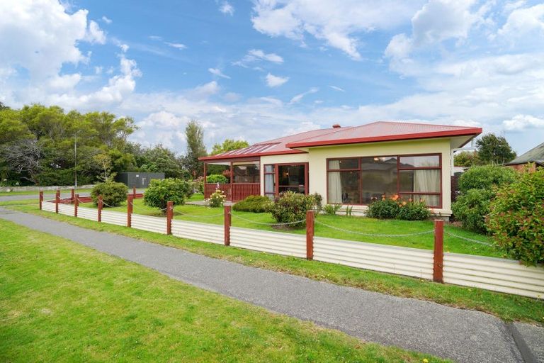 Photo of property in 28 Lees Street, Gladstone, Invercargill, 9810