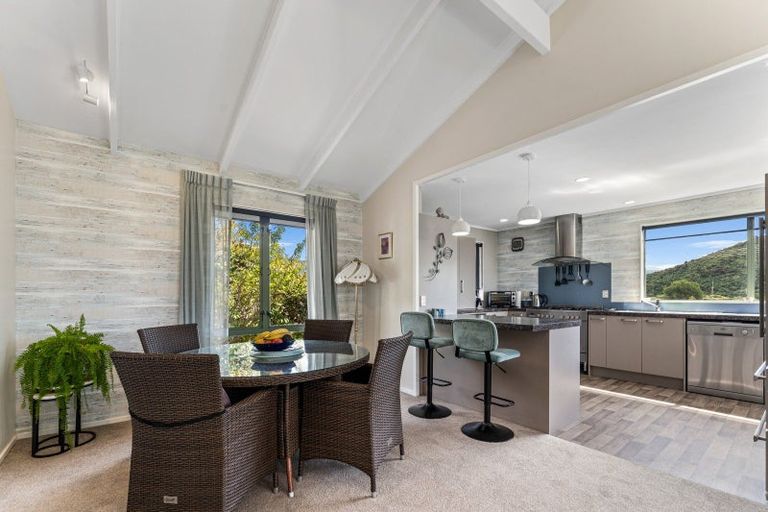 Photo of property in 60 Moana View Road, Waikawa, Picton, 7220