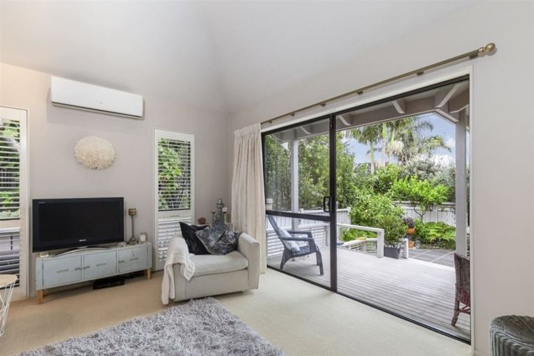 Photo of property in 2/24 Aramoana Avenue, Devonport, Auckland, 0624