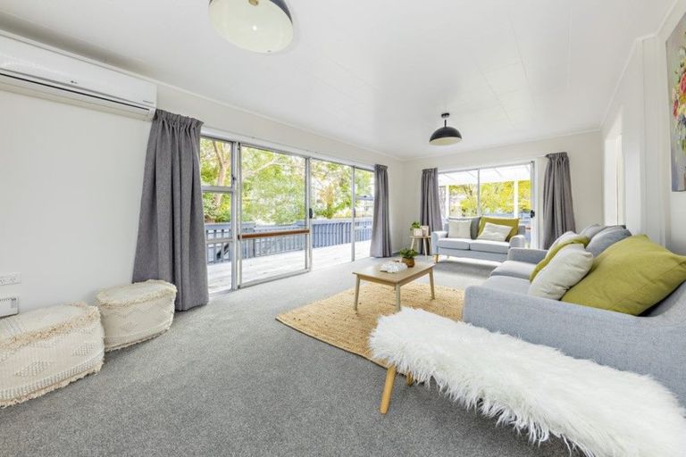 Photo of property in 14 Chantal Place, Red Hill, Papakura, 2110