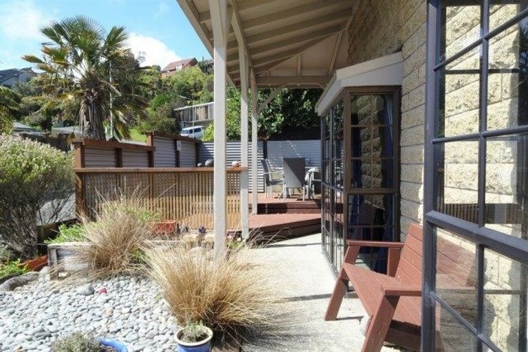 Photo of property in 2 Stanton Crescent, Karoro, Greymouth, 7805