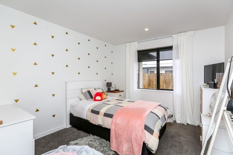 Photo of property in 23 Smith Street, Lepperton, New Plymouth, 4373