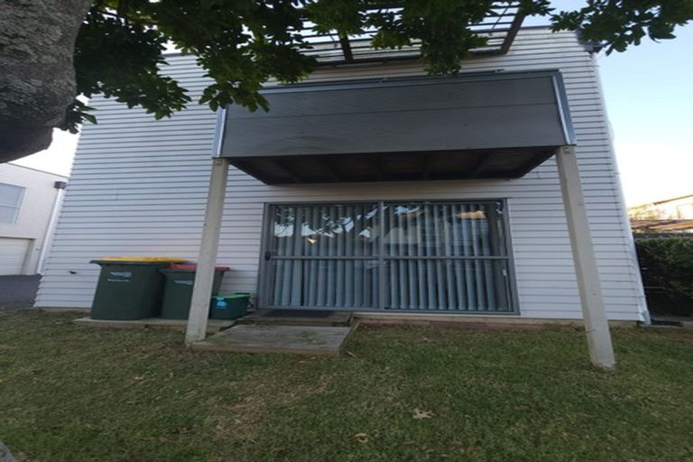 Photo of property in 14 Zabeel Crescent, Takanini, 2112