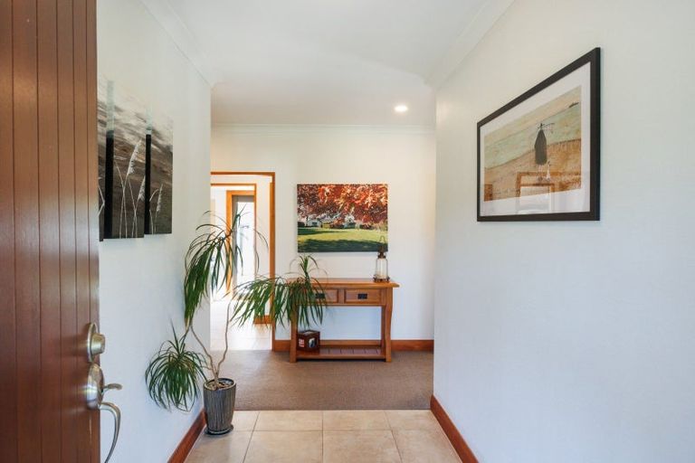 Photo of property in 443 Stoney Creek Road, Kelvin Grove, Palmerston North, 4470