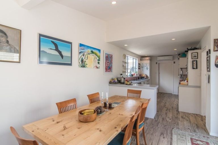 Photo of property in 8 Te Miti Street, Paekakariki, 5034