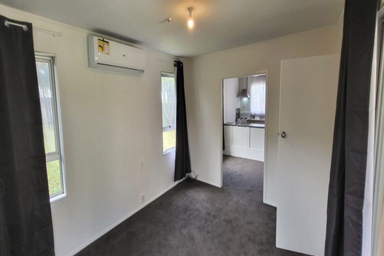 Photo of property in 57 Hobart Crescent, Wattle Downs, Auckland, 2103