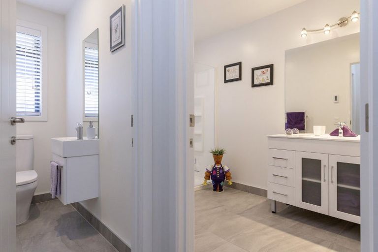 Photo of property in 32 Huka Heights Drive, Rangatira Park, Taupo, 3330