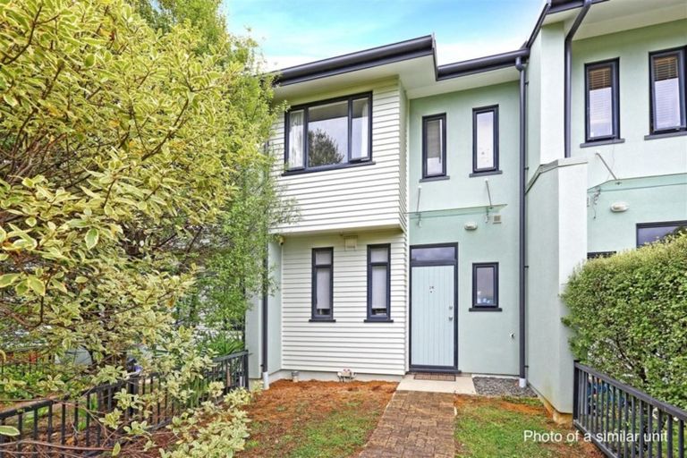 Photo of property in 23/2 Armoy Drive, East Tamaki, Auckland, 2016