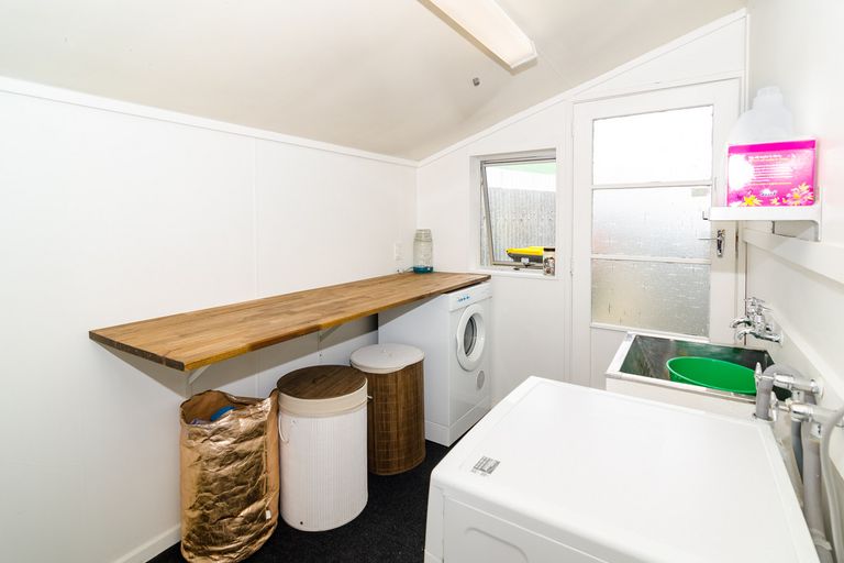 Photo of property in 57 Brighton Road, Green Island, Dunedin, 9018