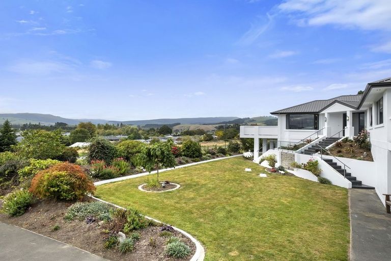 Photo of property in 214 Gladstone Road North, Mosgiel, 9024