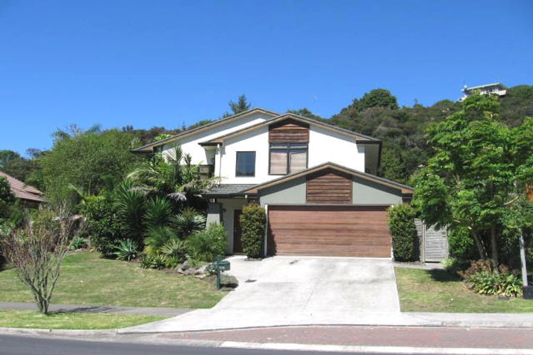 Photo of property in 22 Kate Sheppard Avenue, Torbay, Auckland, 0630