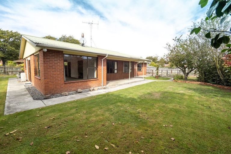 Photo of property in 77 Oak Grove, Ashburton, 7700