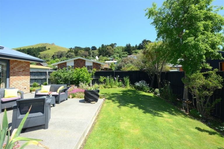 Photo of property in 6 Hamlet Lane, Heathcote Valley, Christchurch, 8022